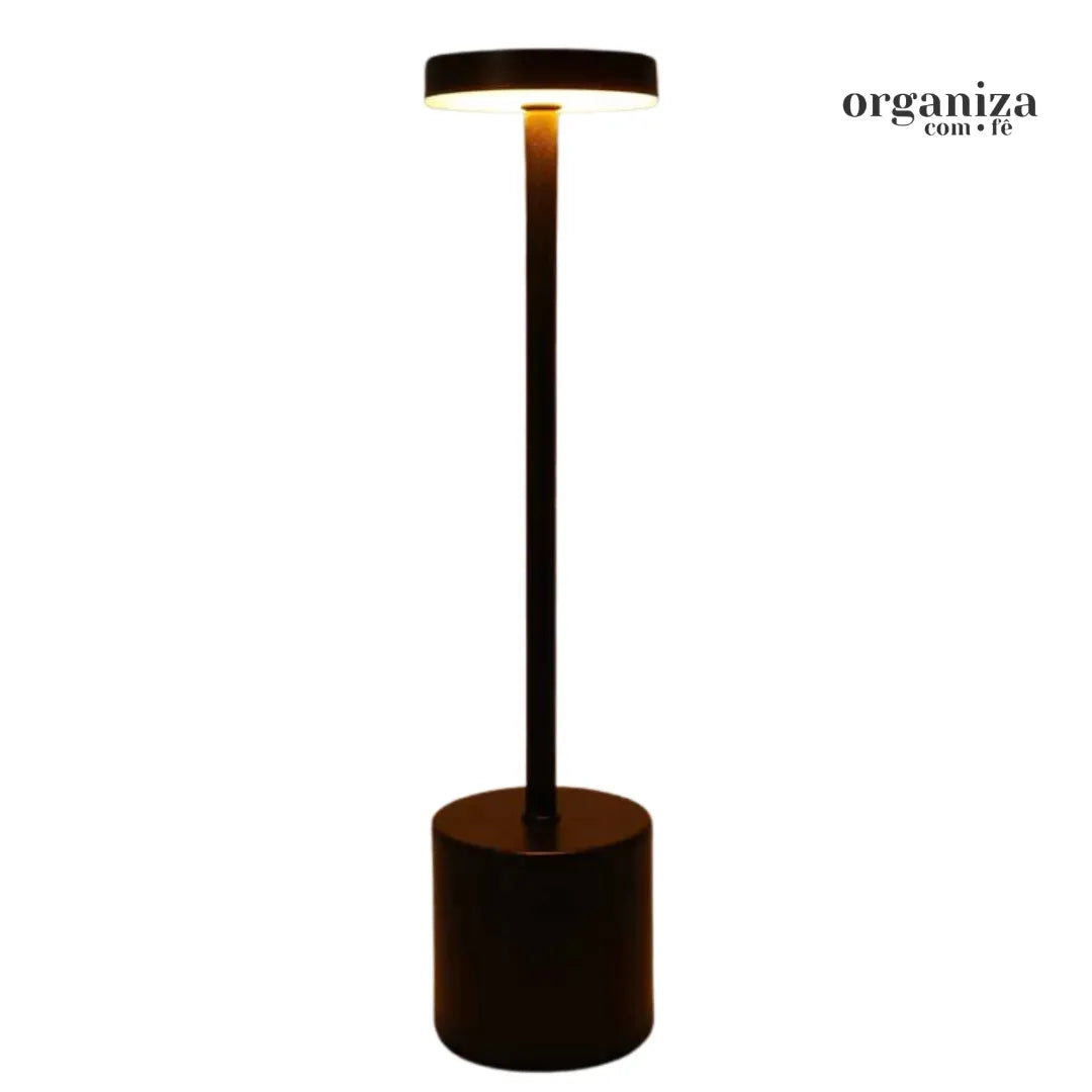 Luminária de Mesa LED com Design Minimalista - OCF