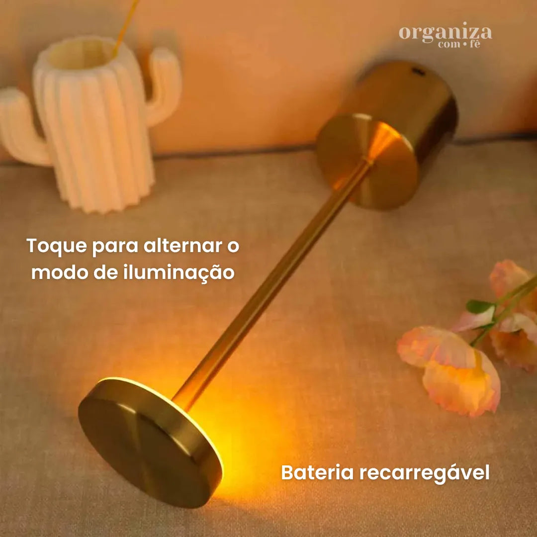 Luminária de Mesa LED com Design Minimalista - OCF